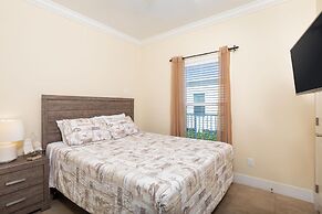 1 Beautiful 4 Bed 3 Bath Pool Home w Free Dock