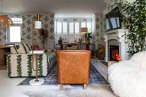 Modern Coastal Townhouse at The Majestic