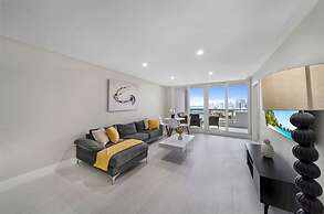 City Vibes Ocean View Next to Art Basel