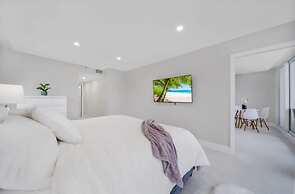 City Vibes Ocean View Next to Art Basel