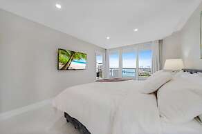 City Vibes Ocean View Next to Art Basel