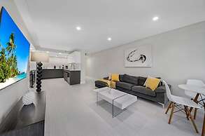 City Vibes Ocean View Next to Art Basel