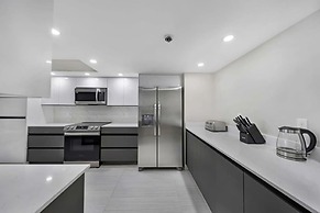 City Vibes Ocean View Next to Art Basel