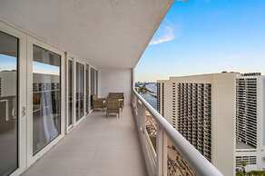 City Vibes Ocean View Next to Art Basel