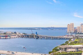 City Vibes Ocean View Next to Art Basel