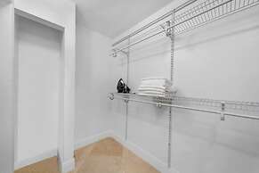 The Grand Oasis in Miami