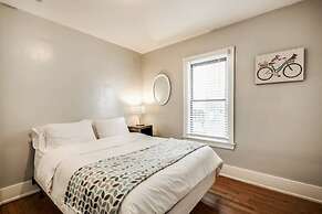 Shiny and Comfortable Oakland House 3 car Driveway