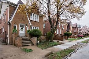 Gather Around the Mid-century Table at a Tranquil Haven