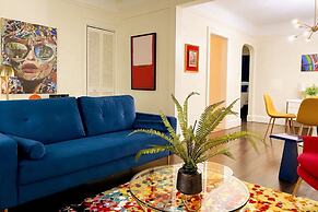 Gather Around the Mid-century Table at a Tranquil Haven