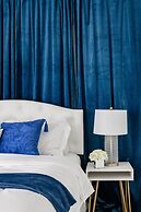 Gather Around the Mid-century Table at a Tranquil Haven