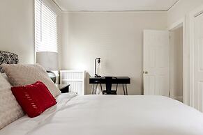 Gather Around the Mid-century Table at a Tranquil Haven