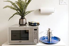 Gather Around the Mid-century Table at a Tranquil Haven