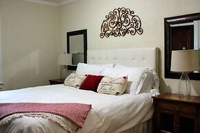 Glamorous Green Beauty in the Heart of University District 15min to Do