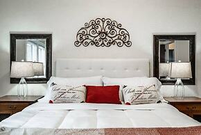 Glamorous Green Beauty in the Heart of University District 15min to Do