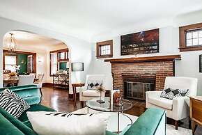 Glamorous Green Beauty in the Heart of University District 15min to Do