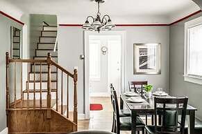 Automaniac Spot in the Heart of Pontiac 3 Beds 2 Baths