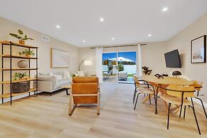 Designer Coastal Paradise w Pool - Steps to Beach