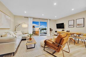 Designer Coastal Paradise w Pool - Steps to Beach