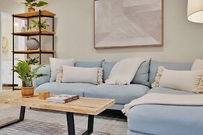 Designer Coastal Paradise w Pool - Steps to Beach