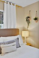 Designer Coastal Paradise w Pool - Steps to Beach