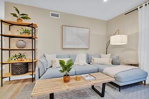 Designer Coastal Paradise w Pool - Steps to Beach