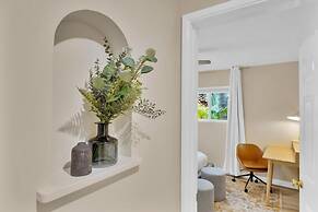 Designer Coastal Paradise w Pool - Steps to Beach