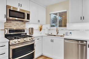 Designer Coastal Paradise w Pool - Steps to Beach