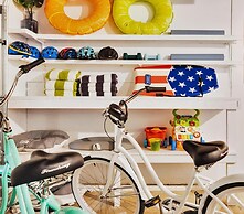 Designer Coastal Paradise w Pool - Steps to Beach