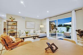 Designer Coastal Paradise w Pool - Steps to Beach