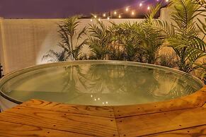 Designer Coastal Paradise w Pool - Steps to Beach