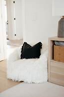 Mediterranean Modern Steps to Beach Dining w Spa