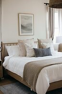 Mediterranean Modern Steps to Beach Dining w Spa