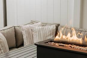 Mediterranean Modern Steps to Beach Dining w Spa