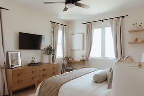 Mediterranean Modern Steps to Beach Dining w Spa