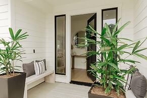 Mediterranean Modern Steps to Beach Dining w Spa