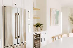 Mediterranean Modern Steps to Beach Dining w Spa