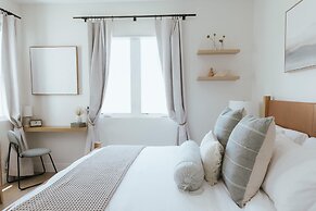 Mediterranean Modern Steps to Beach Dining w Spa