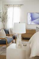 Mediterranean Modern Steps to Beach Dining w Spa