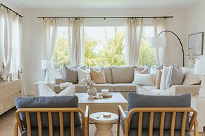 Mediterranean Modern Steps to Beach Dining w Spa