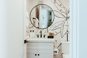 Mediterranean Modern Steps to Beach Dining w Spa