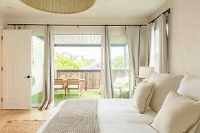 Mediterranean Modern Steps to Beach Dining w Spa