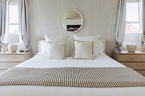 Mediterranean Modern Steps to Beach Dining w Spa