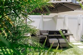 Mediterranean Modern Steps to Beach Dining w Spa