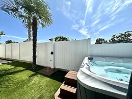 Mediterranean Modern Steps to Beach Dining w Spa