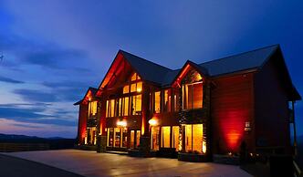 Skyline Splendor Luxe Retreat With Breathtaking Views Over Downtown Ga