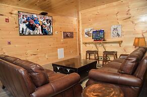 Skyline Splendor Luxe Retreat With Breathtaking Views Over Downtown Ga