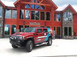 Skyline Splendor Luxe Retreat With Breathtaking Views Over Downtown Ga