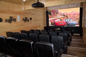 Skyline Splendor Luxe Retreat With Breathtaking Views Over Downtown Ga