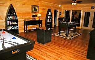 Gatlinburg s Finest Majestic Views Home Theater Hot Tubs and More