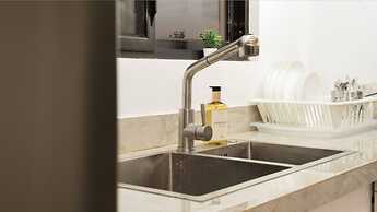 3bd Lux City Oasis LAS Pinas